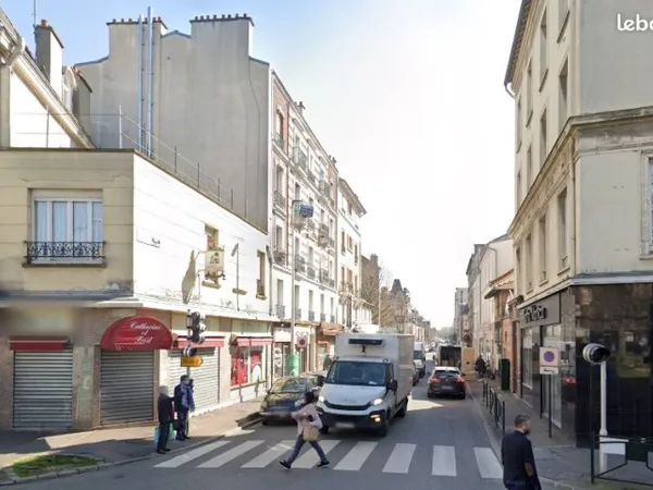 Boutique 32 m² LE RAINCY