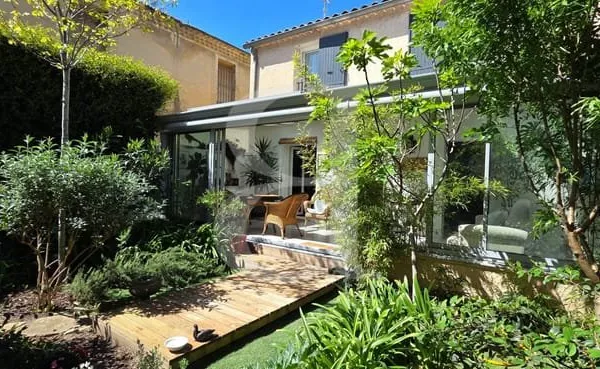 Charmante maison avec jardin à Carpentras