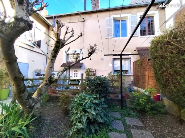 Viager | Auxerre centre historique 97m²| Terrasse