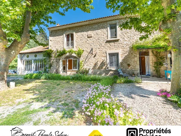 Maison 7 pièces 227 m²