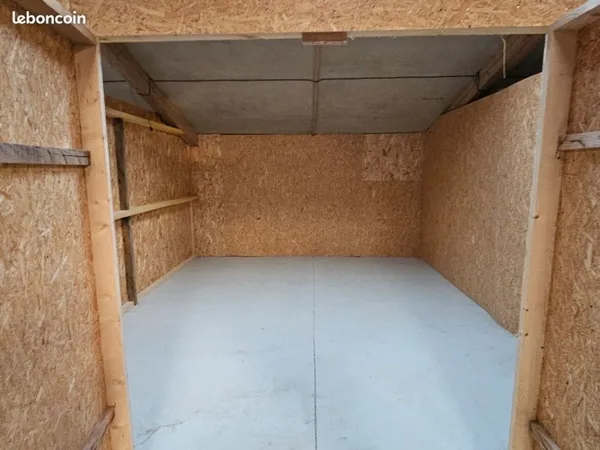 Box de stockage 20m2, garde-meuble a 17 km de Rennes