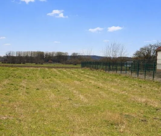 Terrain constructible de 1087m² à NOYON
