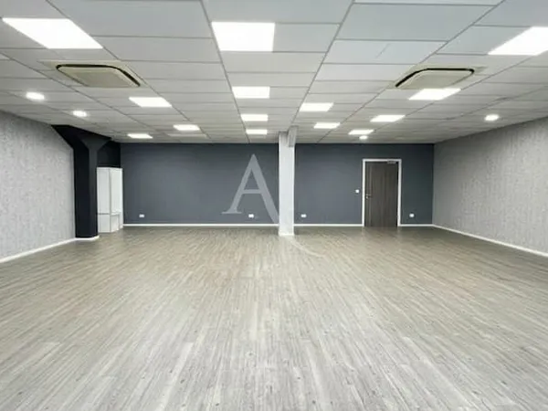 Parking/Garage/Box 200 m²