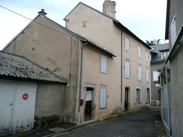 MAISON - SAINT GERVAIS D'AUVERGNE