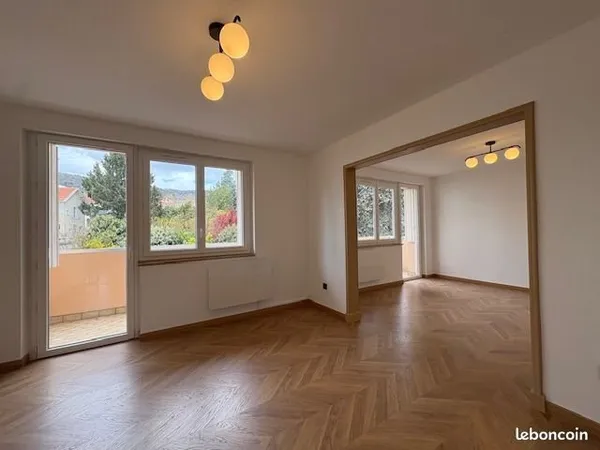 Appartement - 5 pièces - 85m2