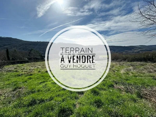 Terrain à Saint Sernin Du Bois 3993 m2