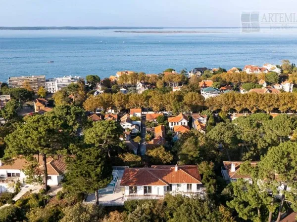 Villa 6 pièces 170 m²