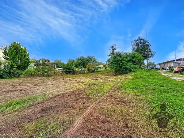 Terrain constructible proche centre-ville - 3472 m²