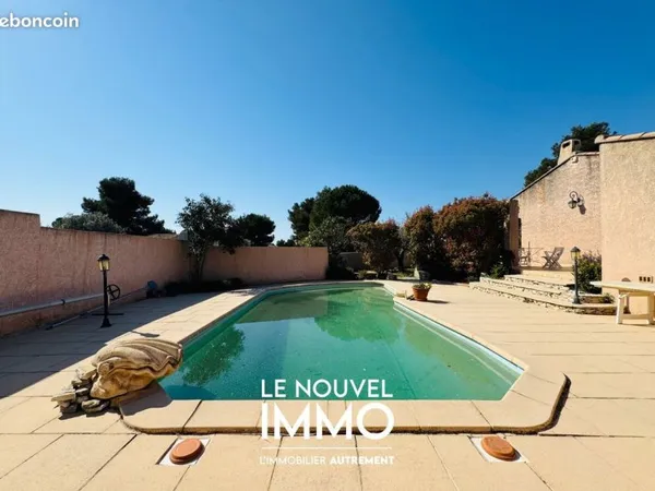 Superbe maison plain pied t5 - piscine - jardin - stationnement
