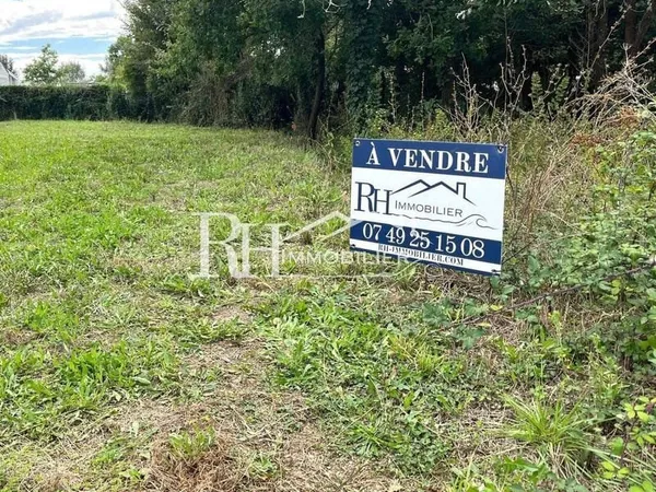 Terrain constructible 338 m²