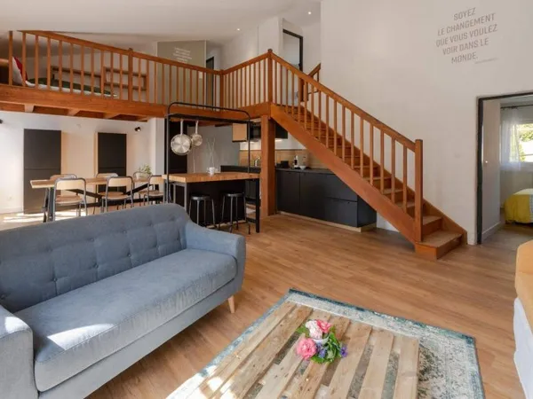 Appartement 8 pièces 150 m²
