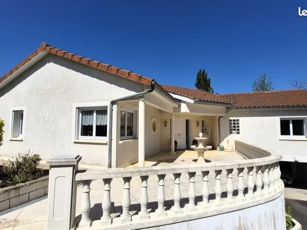 Exclusivité - Belle villa plain-pied sur sous sol complet
