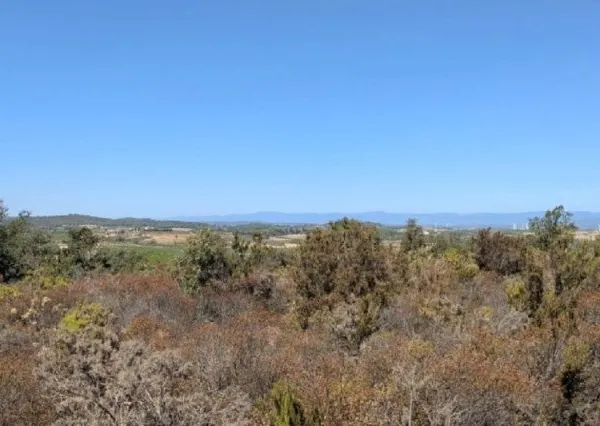 Terrain 3400 m²
