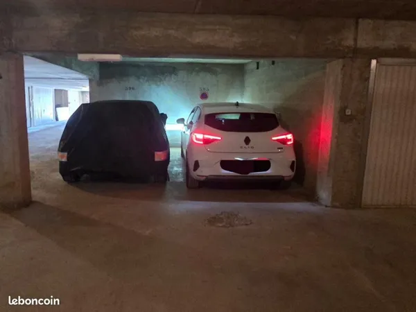 Place de parking en sous-sol Sainte Maxime domaine du preconil