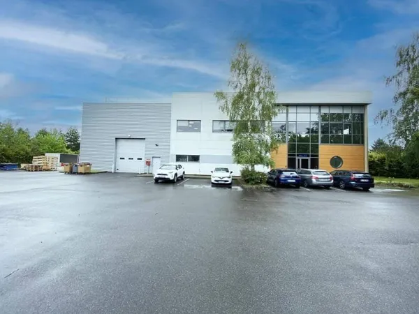 Local d'activité 1459 m²