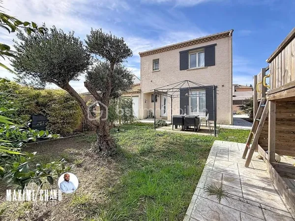 Maison 5 pièces entièrement rénovée au fond d'une impasse