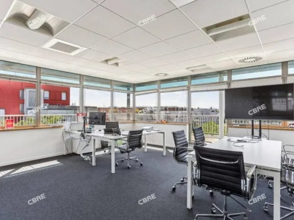 Bureau 443 m²