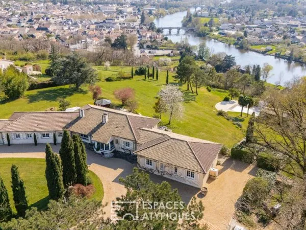 Somptueuse villa à la vue imprenable sur la Vienne