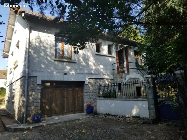 Maison sur parcelle : 62 000 + terrain de 3700 m2 : 13 500