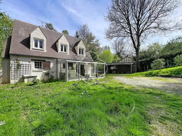 Montainville - Jolie maison 5 pièces de 100 M²