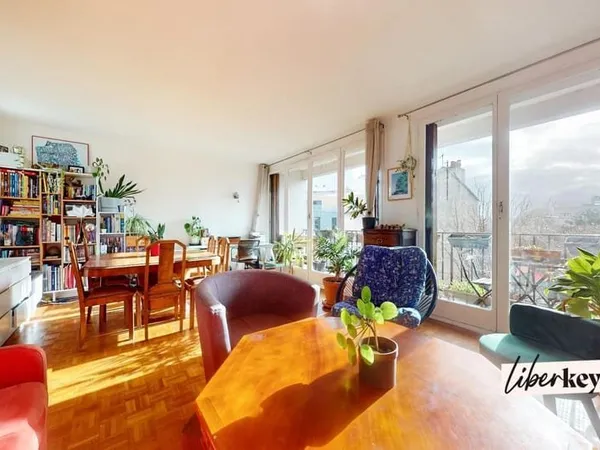 2/3p baigné de lumière - Loggia de 6 m² - RER Laplace