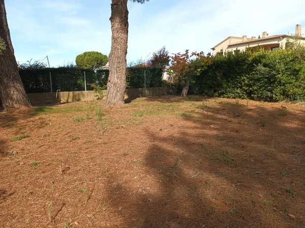Terrain 399 m²