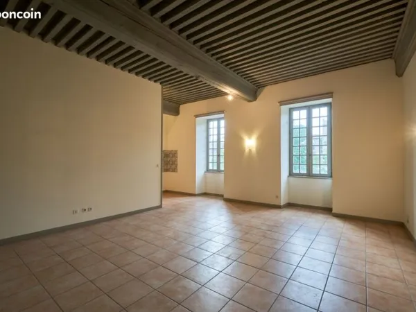 A vendre très bel appartement de 5 pièces