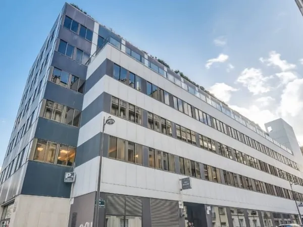 Bureaux 1200 m²