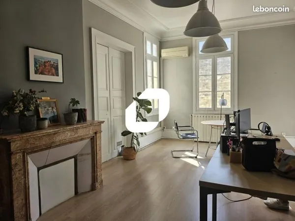 Bureau 188 m²