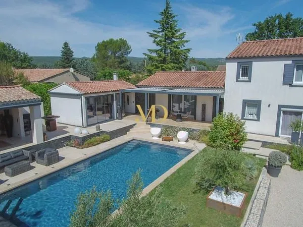 Villa 5 pièces 189 m²