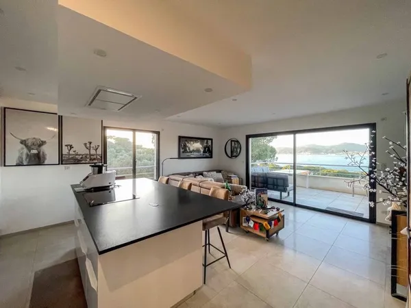 Appartement Prestige à vendre 4 pièces PIETROSELLA plage (20)