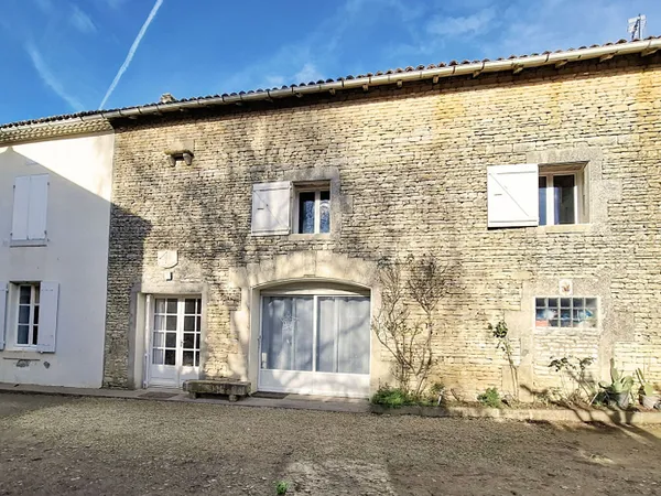 Longère rénovée 4 chambres 193 m²
