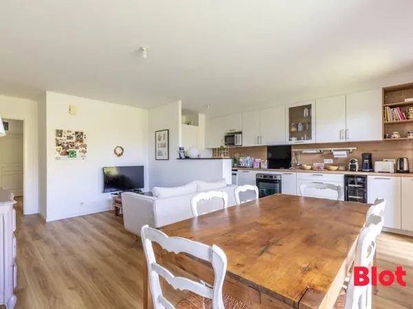 A VENDRE - EXCLUSIVITE CHEZ BLOT IMMOBILIER - CHANTEPIE - APPARTEMENT - 2 CHAMBRES - BALCON - GARAGE