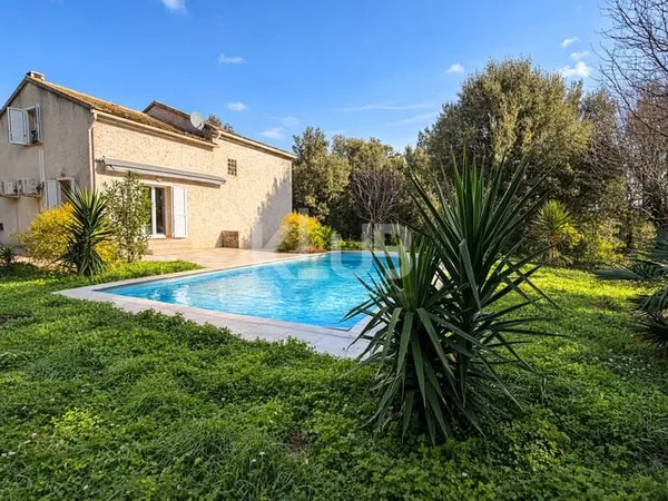 MAISON + PISCINE CAP CORSE