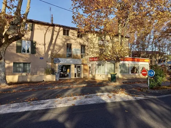 Local commercial 56 m²