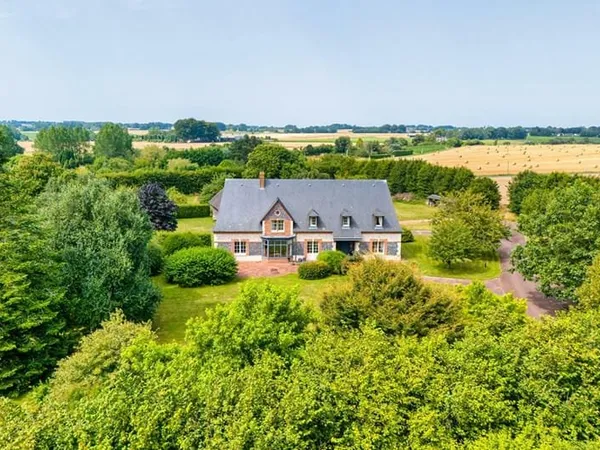 Propriété 275m2 sur 1,20 ha calme, sérénité, luminosité à 20min du Havre