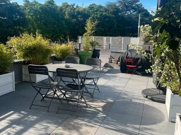 T3 avec terrasse garage et cave dans résidence sécurisée