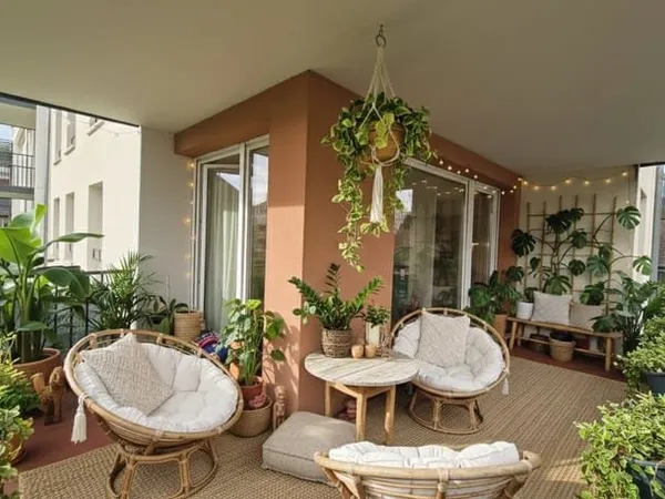 F4 tout équipé avec Terrasse, 2 Garages et parking en résidence de standing