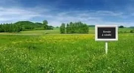 Terrain à bâtir de 326 m² à VEYRE-MONTON (63)
