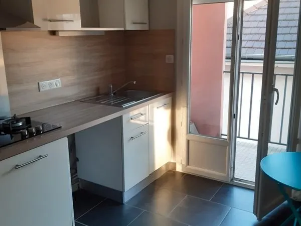 T2 de 47 m² proche des impôts avec garage