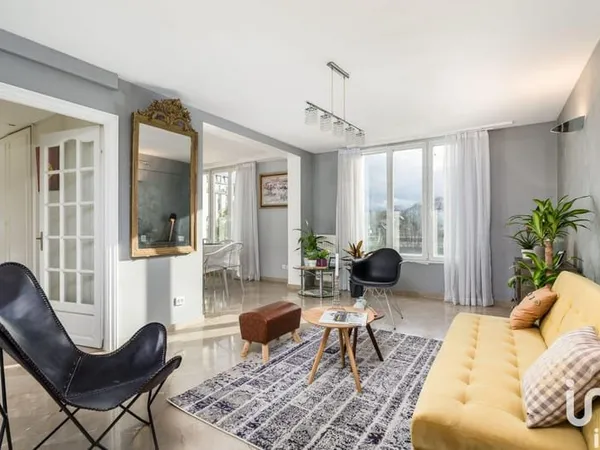 Maison 6 pièces 249 m²