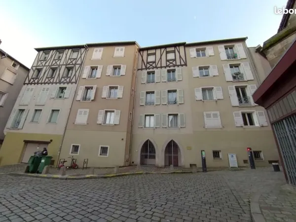 Appartement T2 hypercentre avec parking