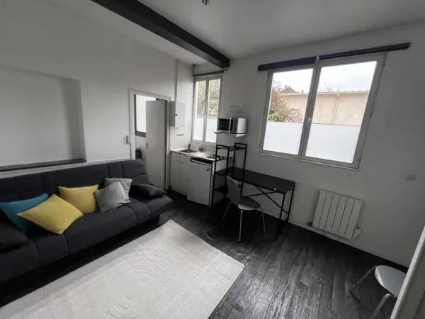Studio 1 pièce 17 m²