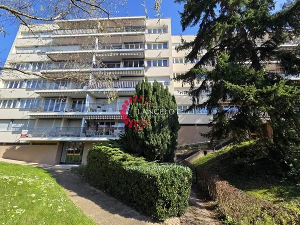 Appt 4 P 106 m2 avec balcon et parking
