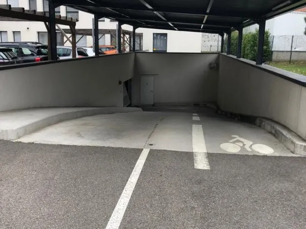 Parking 12 m²