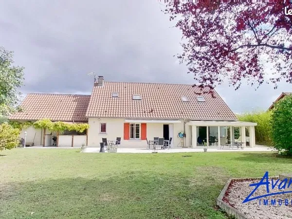 Pavillon 6 pièces 185 m²