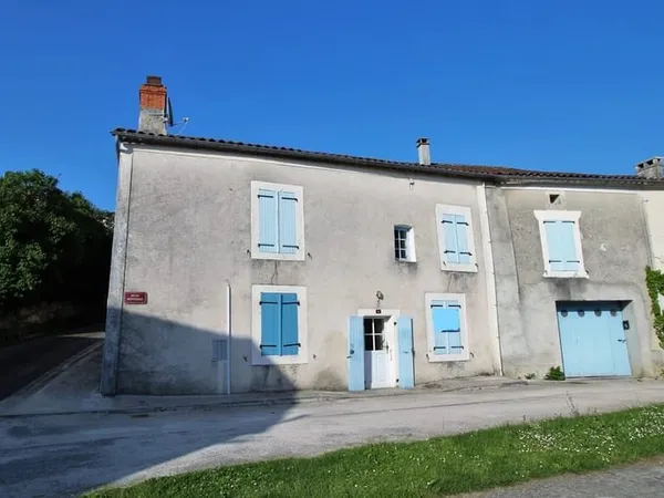 Maison de village avec jardin