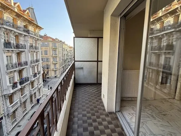 Studio 32m2 quartier Libération Nice