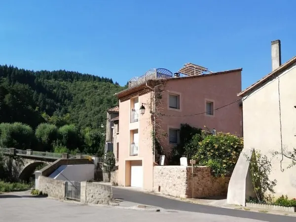 Maison de village