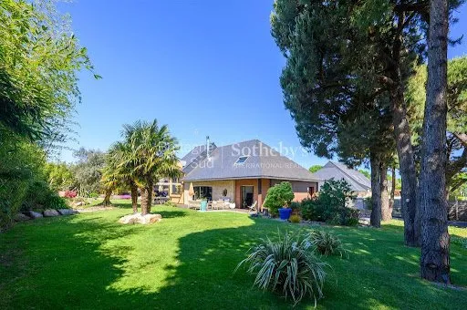 Maison 6 pièces 182 m²